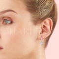boucles-oreilles-avec-moissanites-1ct-pendantes-or-sur-mannequin-klara-hariets.png