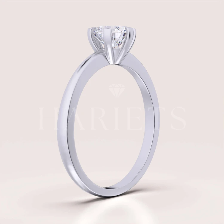 bague-solitaire-antica-moissanite-0-5ct-taille-brillant-vue-côté-argent-925-hariets.jpg