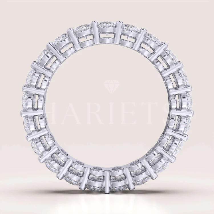alliance-eternity-avec-moissanites-taille-ovale-face-argent-hariets.jpg