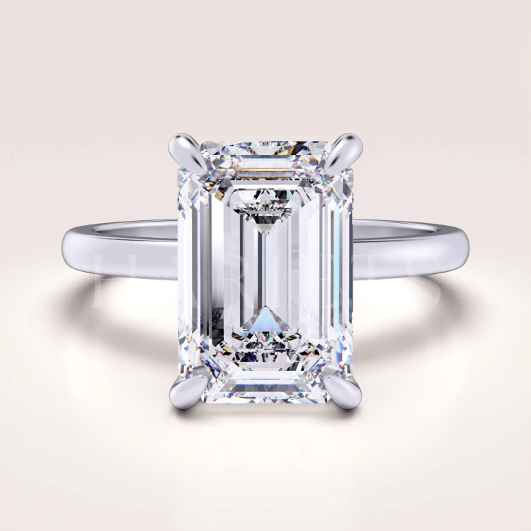 bague-de-fiancailles-royal-stones-moissanite-5ct-taille-emeraude-argent-nobilis-hariets.jpg