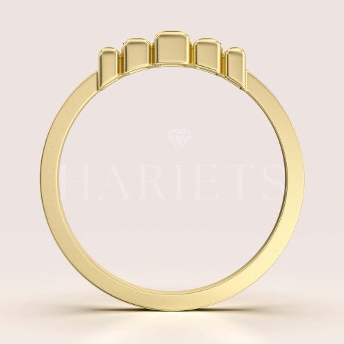 bague-de-fiancailles-moissanite-0-7ct-taille-baguette-face-or-jaune-eternity-hariets.jpg