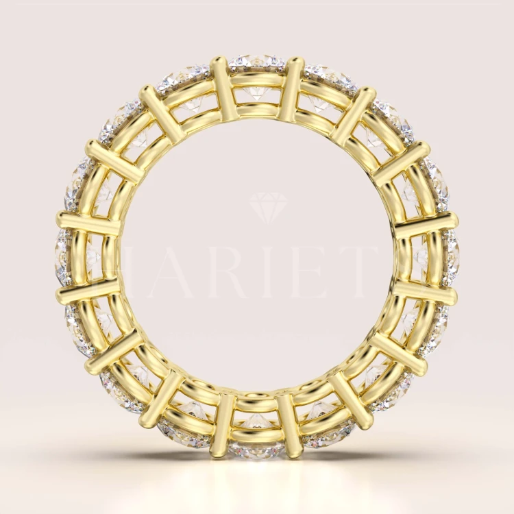 alliance-eternity-avec-moissanites-4mm-taille-brillant-face-or-jaune-hariets.jpg