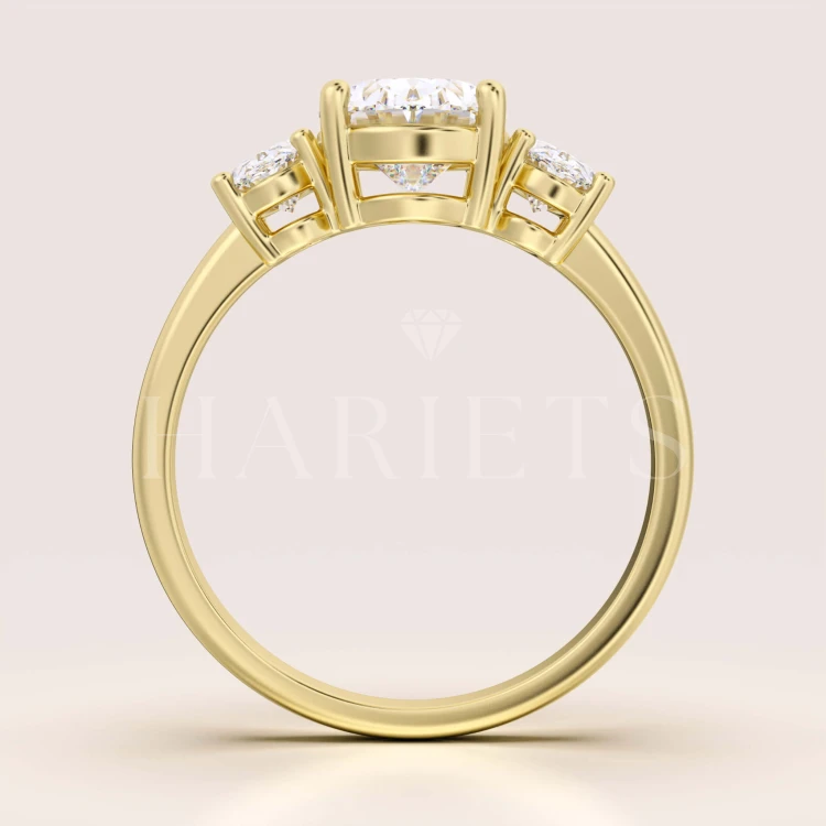 bague-de-fiancailles-trinity-moissanite-3ct-taille-ovale-face-or-jaune-evoris-hariets.