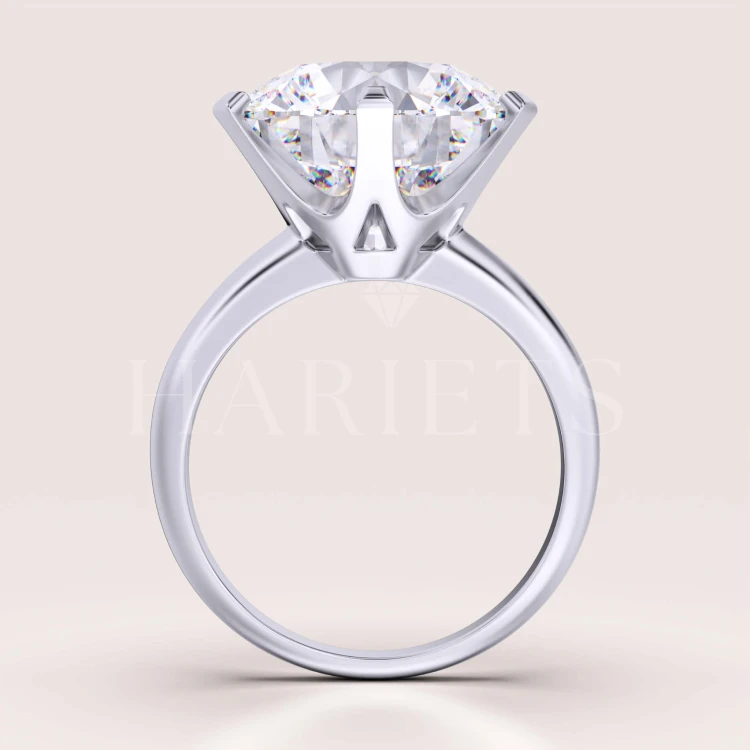 bague-de-fiancailles-royal-stones-moissanite-12ct-taille-brillant-face-argent-queen-hariets.jpg