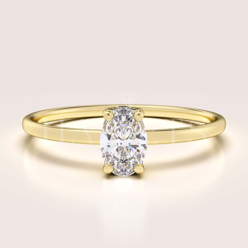 bague-fiancailles-petit-moissanite-0-5ct-taille-ovale-or-jaune-gracelet-hariets.jpg