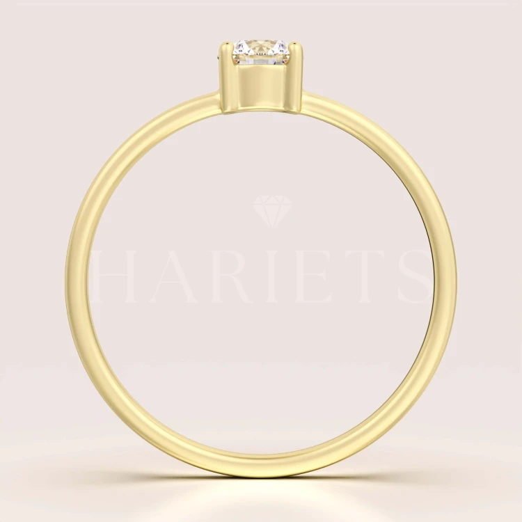 bague-fiancailles-petit-moissanite-0-3ct-taille-brillant-face-or-jaune-delicacy-hariets.jpg