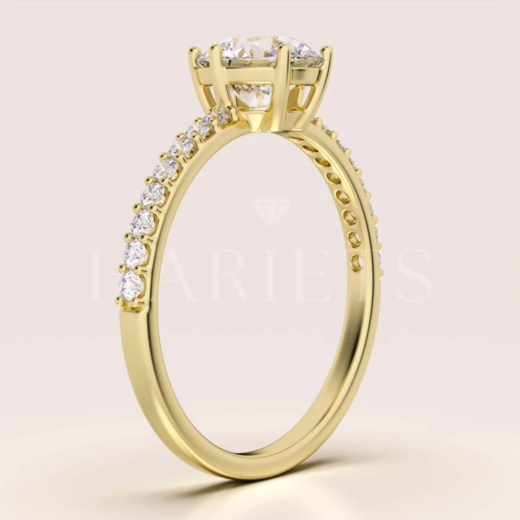 bague-fiancailles-halo-moissanite-1-5ct-taille-brillant-cote-or-jaune-heaven-hariets.jpg