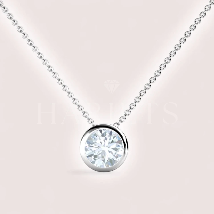 collier-avec-moissanite-1ct-or-bisle-prims-hariets.jpeg