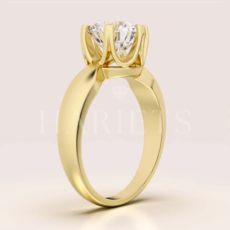 bague-de-fiancailles-solitaire-whisper-moissanite-3ct-taille-brillant-cote-or-jaune-hariets.jpg
