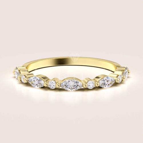 bague-avec-moissanites-0-59ct-taille-marquise-et-brillant-or-jaune-lucy-hariets.