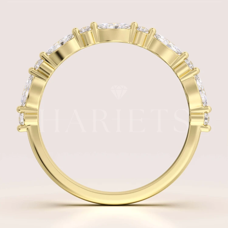 bague-avec-moissanites-0-59ct-taille-marquise-et-brillant-face-or-jaune-lucy-hariets.