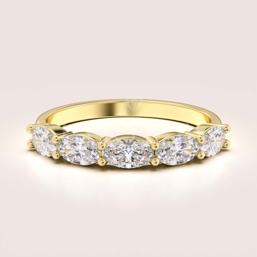 bague-avec-cinq-moissanites-1-5ct-taille-ovale-or-jaune-ovalia-hariets