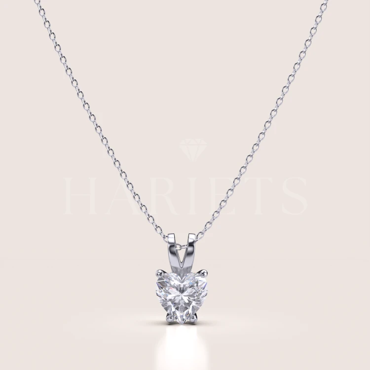 collier-en-or-avec-moissanite-taille-coeur-or-blanc-mellow-hariets.png