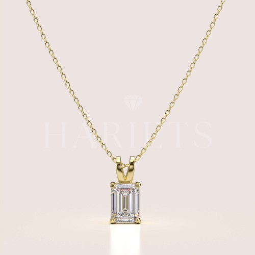 collier-en-or-avec-moissanite-taille-emerald-or-jaune-mellow-hariets.jpg