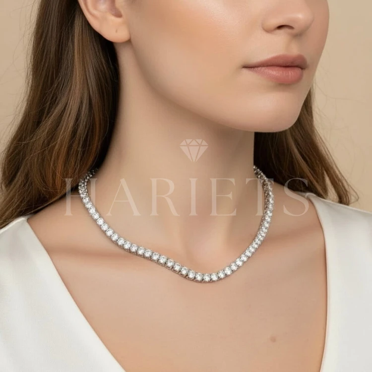 collier-tennis-avec-moissanites-5mm-argent-925-sur-le-modele-hariets.jpg