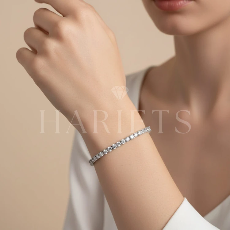 bracelet-tennis-avec-moissanites-3mm-argent-925-sur-le-modele-hariets.jpg