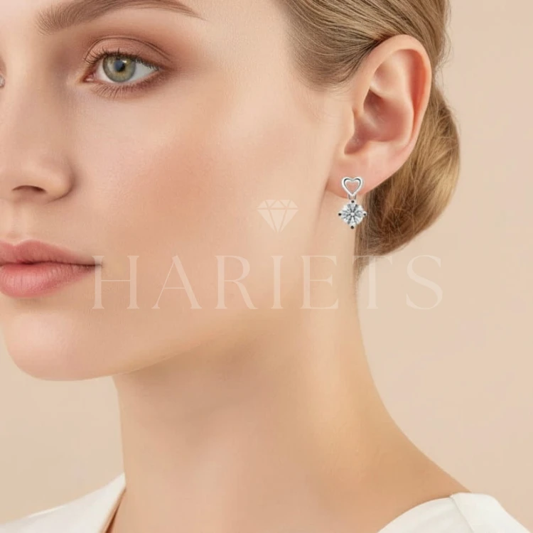 boucles-oreilles-moissanite-1ct-motif-cœur-pendantes-oreille-argent-love-hariets.jpg