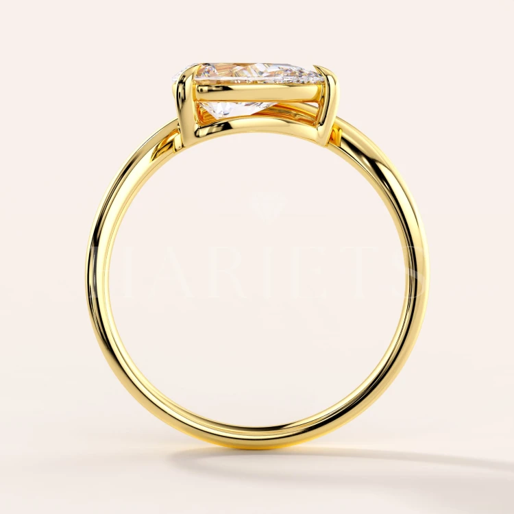 bague-de-fiançailles-moissanite-1,5ct-taille-poire-or-jaune-vue-de-face-icon-hariets.jpg