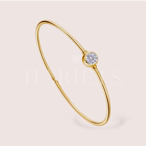 bracelet-bangle-argent-dore-avec-moissanite-0.5ct-hariets.jpg