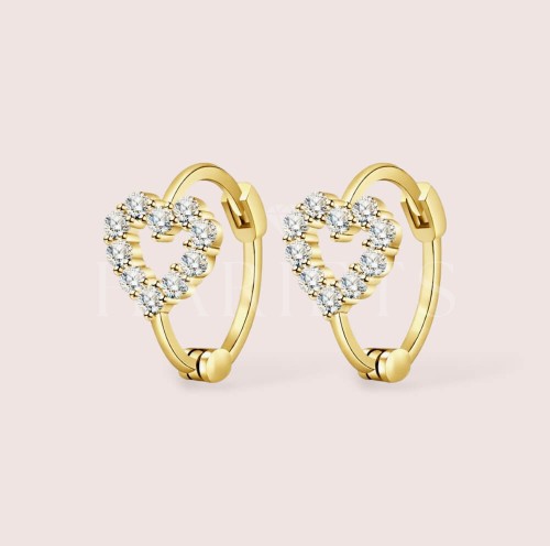 boucles-d-oreilles-fermoir-clip-forme-coeur-moissanites-argent-dore-amor-hariets.jpg