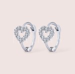 Boucles d’oreilles avec moissanites en forme de cœur – Amor argent 925