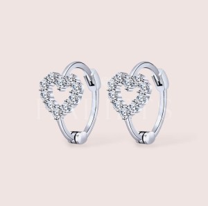 Boucles d’oreilles avec moissanites en forme de cœur – Amor argent 925