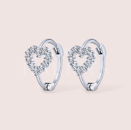 boucles-d-oreilles-fermoir-clip-forme-coeur-moissanites-argent-amor-hariets.jpg