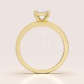 bague-de-fiançailles-solitaire-verity-diamant-de-laboratoire-1ct-taille-émeraude-vue-avant-or-jaune-hariets.