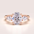 bague-de-fiancailles-trinity-seraphina-diamant-de-laboratoire-2ct-pierre-centrale-taille-ovale-or-rose-hariets.jpg