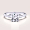 Bague-de-fiançailles-solitaire-louise-diamant-de-laboratoire-1ct-taille-brillant-or-blanc-hariets.jpg