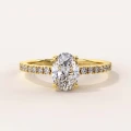 bague-de-fiançailles-halo-diamant-de-laboratoire-1ct-taille-ovale-or-jaune-venice-hariets.jpg