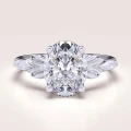 bague-fiancailles-moissanite-2ct-taille-ovale-or-blanc-wings-hariets.jpg