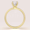 bague-fiancailles-solitaire-forever-moissanite-1_5ct-face-taille-ovale-or-jaune-hariets.jpg