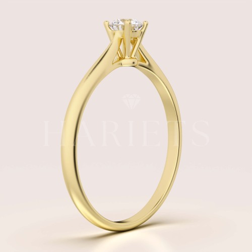 bague-de-fiancailles-solitaire-blink-moissanite-0-3ct-taille-brillant-cote-or-jaune-hariets.jpg