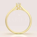 bague-de-fiancailles-solitaire-blink-moissanite-0-3ct-taille-brillant-face-or-jaune-hariets.jpg