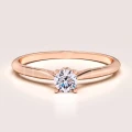 bague-de-fiancailles-solitaire-blink-moissanite-0-3ct-taille-brillant-or-rose-hariets.jpg