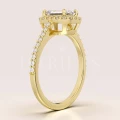 bague-de-fiancailles-halo-stardust-moissanite-1ct-taille-emeraude-profil-or-jaune-hariets.jpg