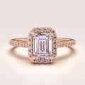 bague-de-fiancailles-halo-stardust-moissanite-1ct-taille-emeraude-or-rose-hariets.jpg