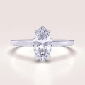 bague-de-fiancailles-starlight-moissanite-1ct-taille-marquise-or-blanc-hariets.jpg