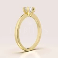 bague-solitaire-antica-moissanite-0-5ct-taille-brillant-vue-côté-or-jaune-hariets.jpg