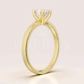 bague-fiancailles-solitaire-flare-moissanite-0-5ct-taille-brillant-cote-or-jaune-hariets.jpg